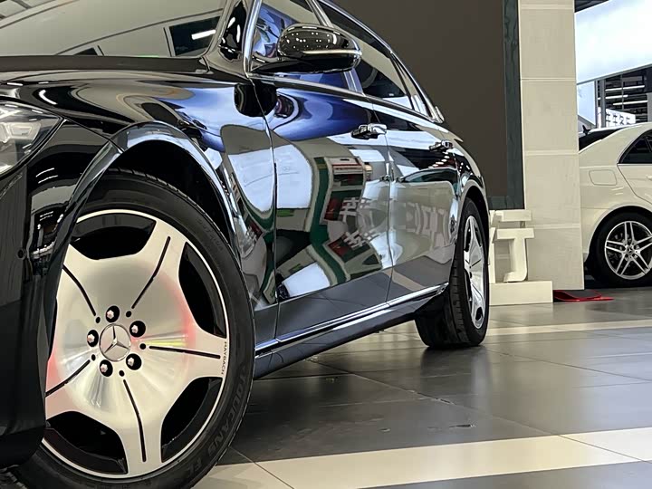Mercedes-Maybach S-Class