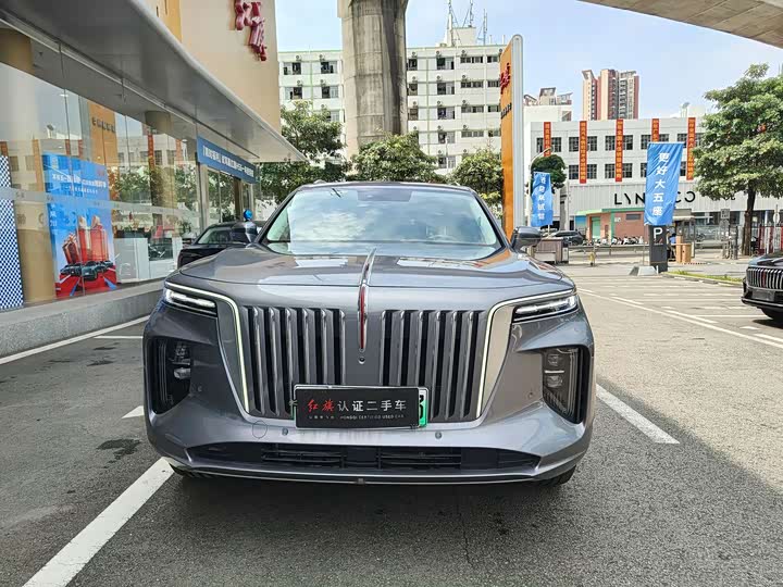Hongqi E-HS9 690 km Qixiang 6-Seater