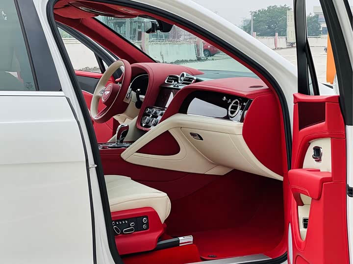 Bentley Bentayga