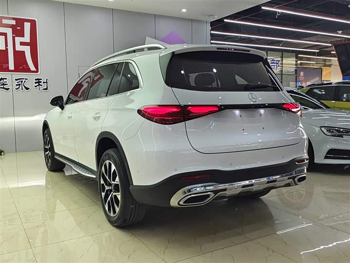 Mercedes-Benz GLC 260 L 4MATIC Dynamic 7-Seater