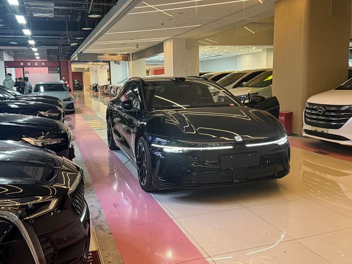 Zeekr 007 GT