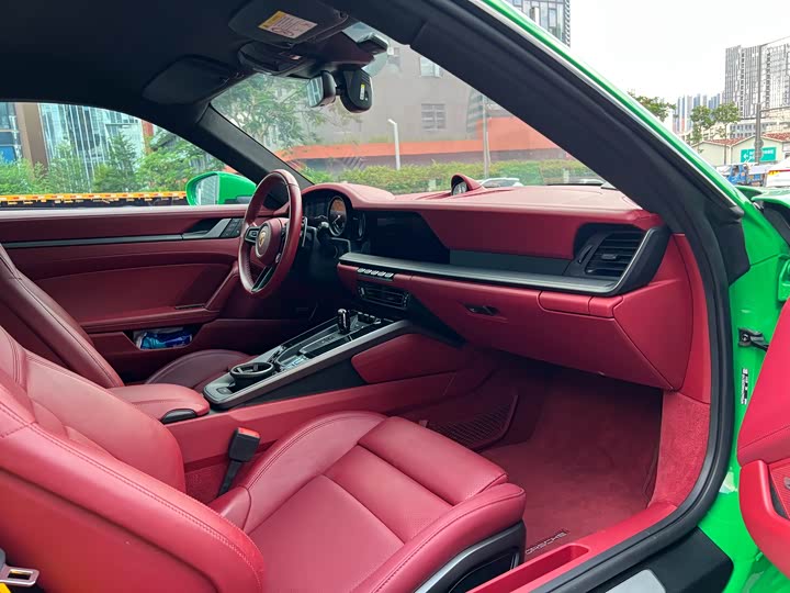Porsche 911 Carrera