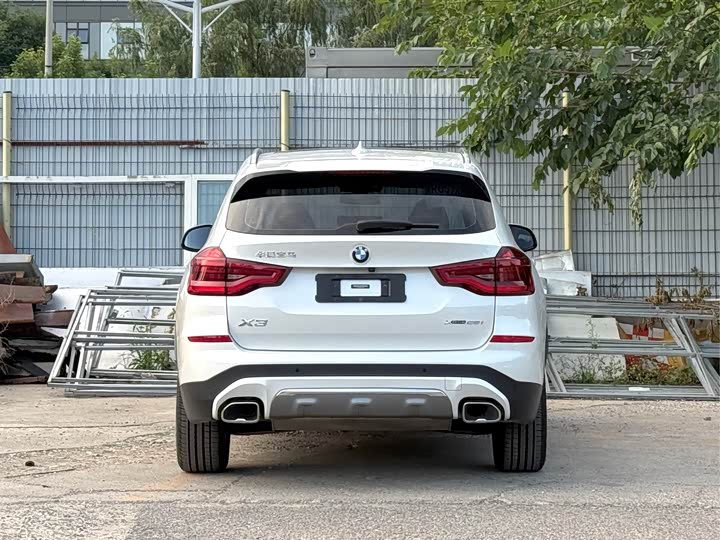 BMW X3 xDrive28i Luxury Package