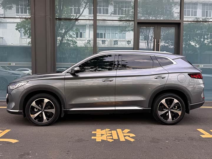BYD Song PLUS New Energy DM-i 110 km Flagship PLUS