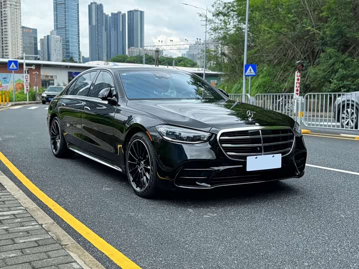 Mercedes-Benz S-Class