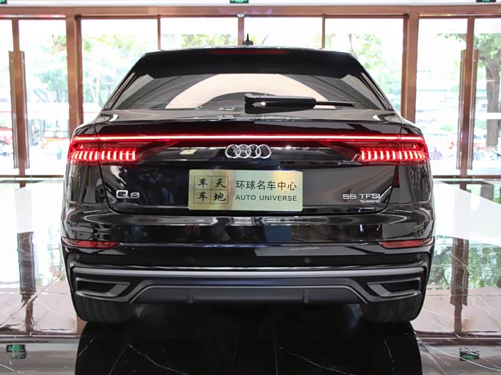 Audi Q8