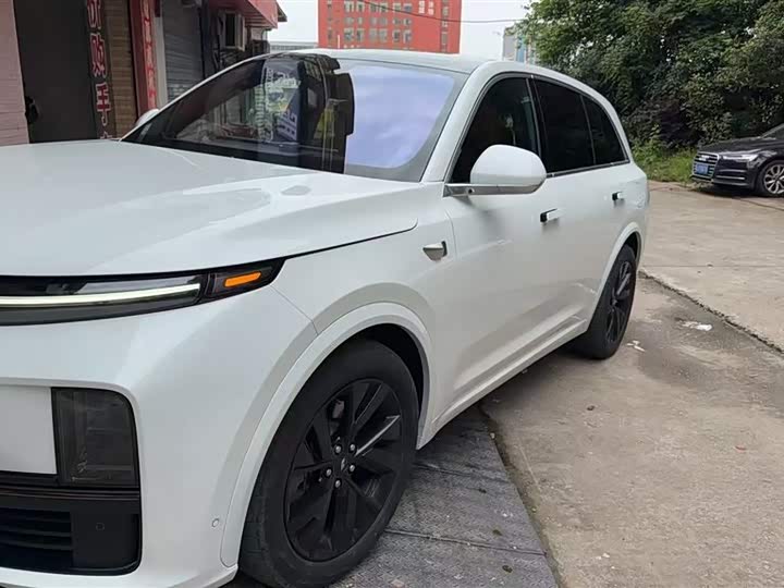 Li Auto L7