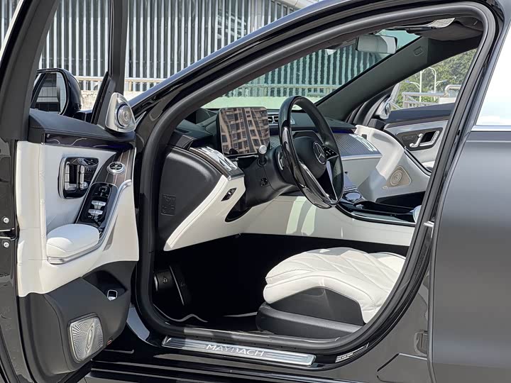 Mercedes-Maybach S-Class S 480