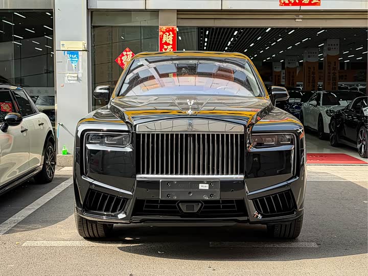 Rolls-Royce Cullinan 4-Seater (2024)