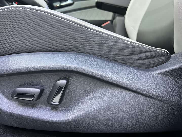 Volkswagen Jetta VS7