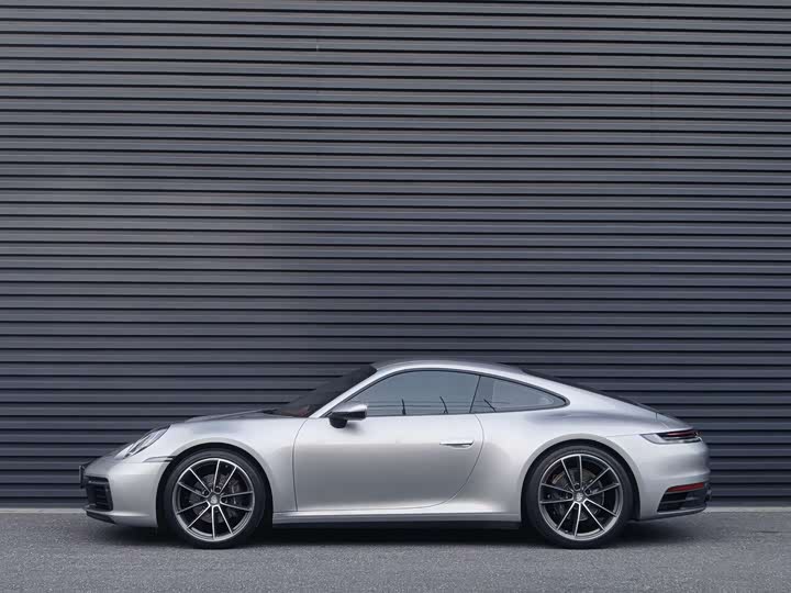 Porsche 911 Carrera