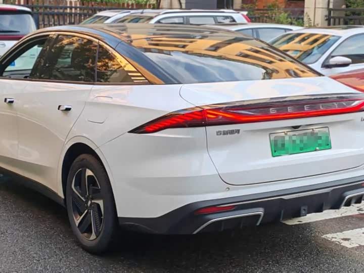 Geely Galaxy L6
