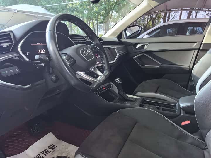 Audi Q3 35 TFSI Fashion Sport