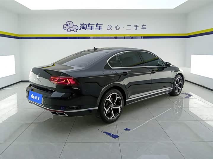 Volkswagen Magotan 2-Million Anniversary