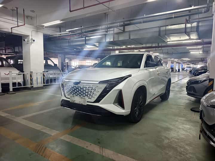 Changan Oshan Z6 Blue Whale