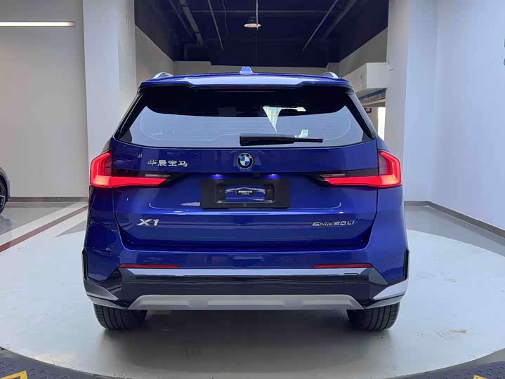 BMW X1 s Drive20Li X Design Package