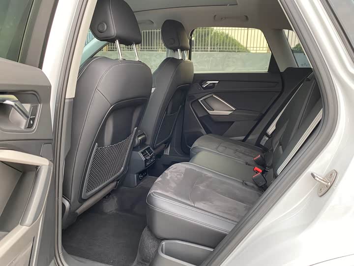 Audi Q3 35 TFSI Fashion Dynamic (1.4T)