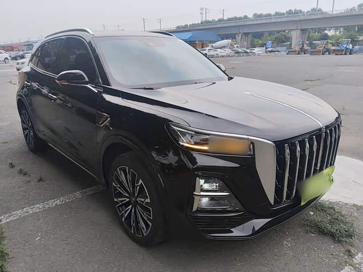 Hongqi HS5