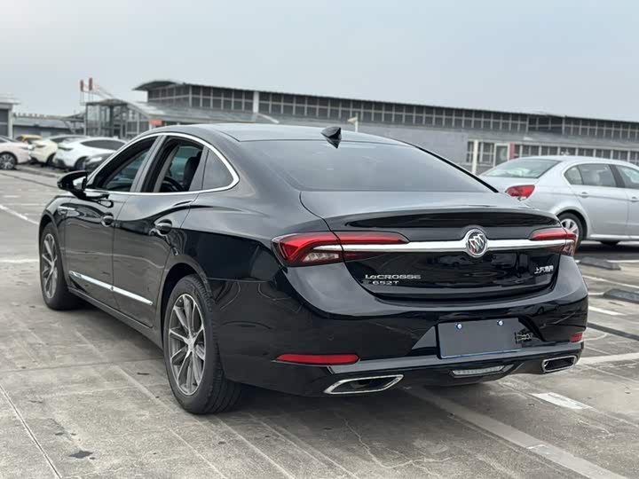 Buick La Crosse