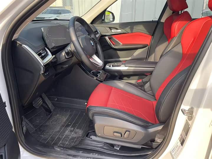 BMW X1 s Drive20Li X Design Package