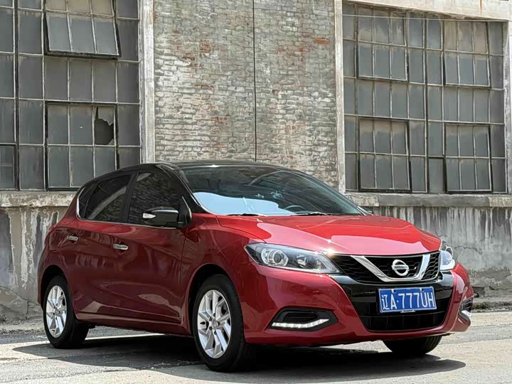Nissan Tiida