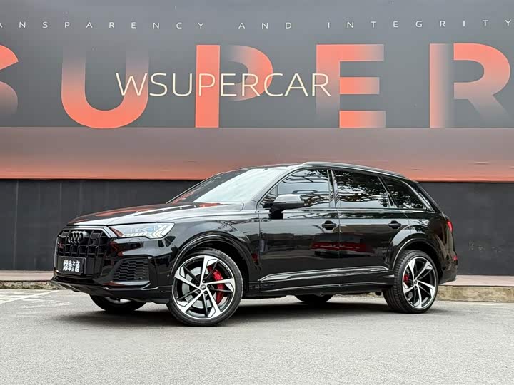 Audi SQ7 4.0 TFSI Dark Knight