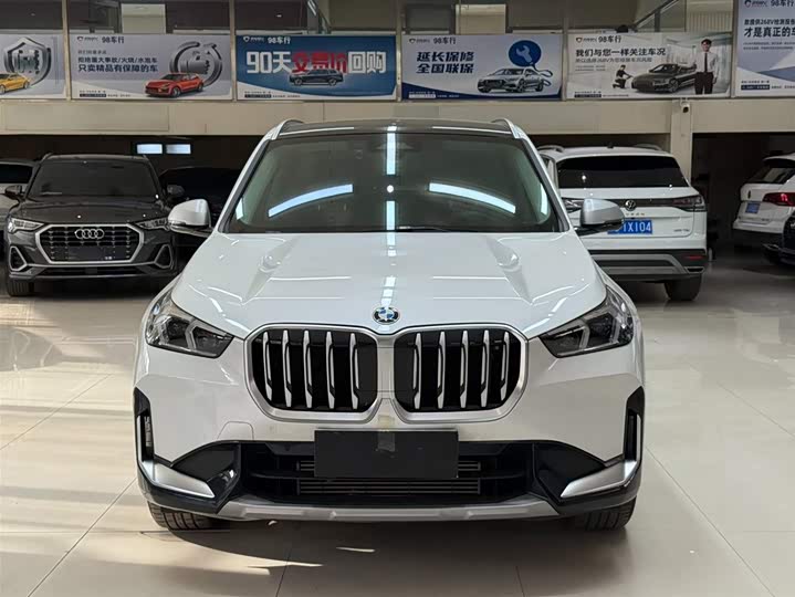 BMW X1 s Drive20Li X Design Package