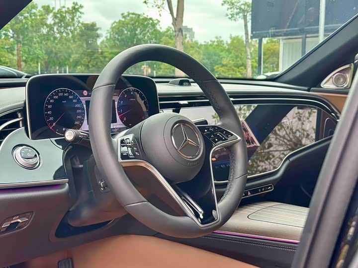Mercedes-Benz E-Class Facelift E 300 L Luxury