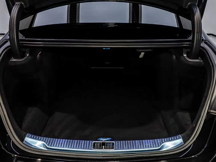 Mercedes-Maybach S-Class