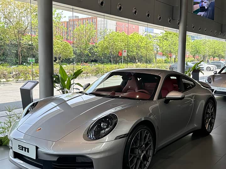 Porsche 911 Carrera