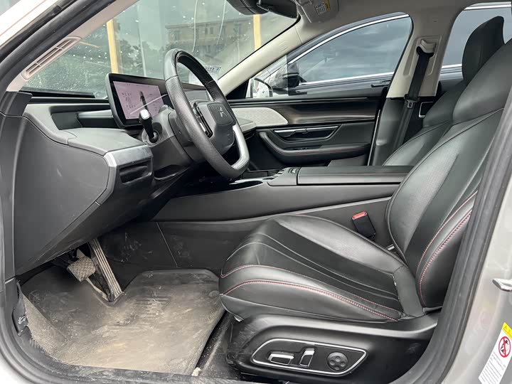 XPeng Xpeng P 7