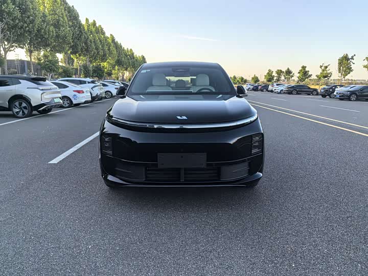 Li Auto L6