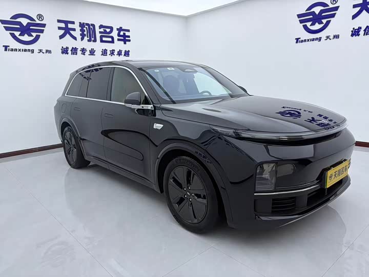 Li Auto L8