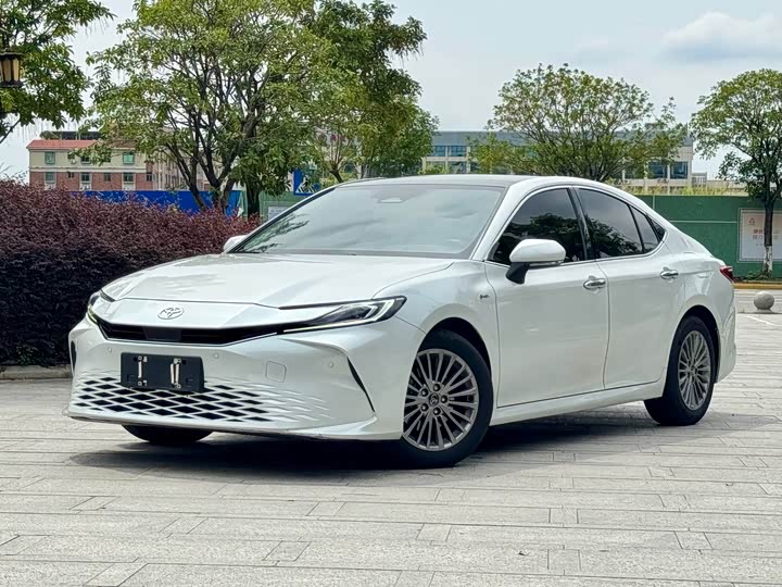 Toyota Camry 2024 Гибрид 2.0HG Premium