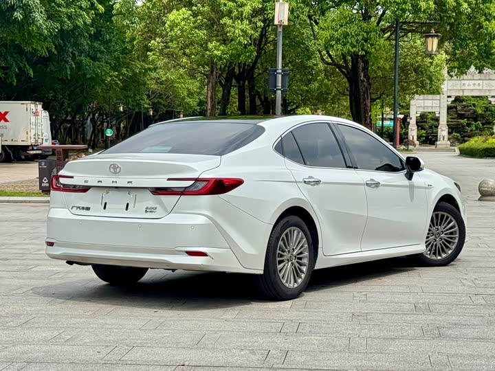 Toyota Camry 2024 Гибрид 2.0HG Premium