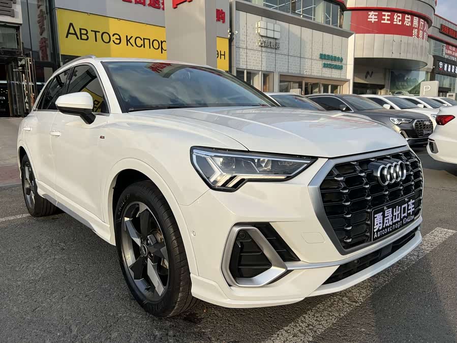 Audi AUDIQ3 2022Trim 35 TFSI Fashion Sport