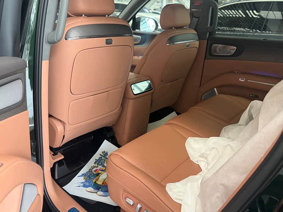 Leapmotor D19 EREV 500 Zhizun 7-Seater