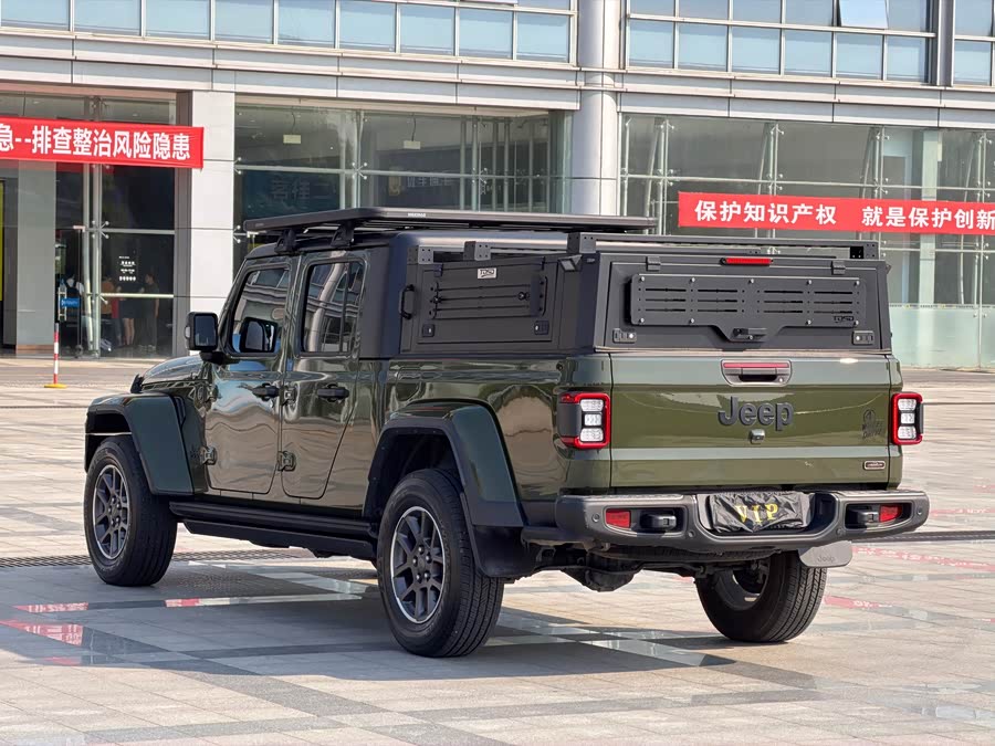 Jeep Gladiator
