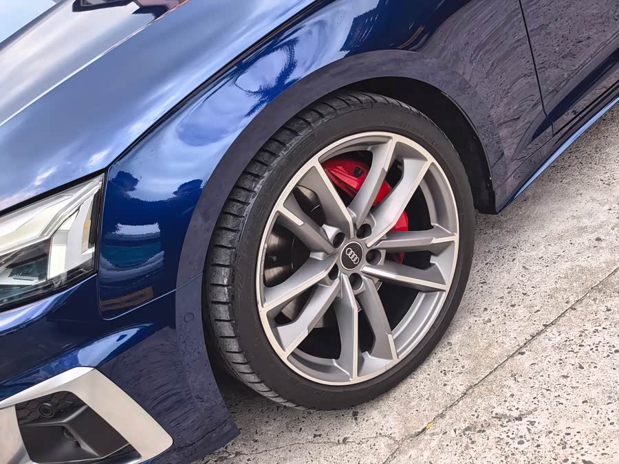 Audi S5