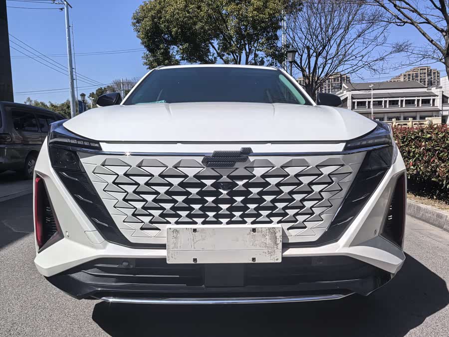 Changan Z6 Blue Whale