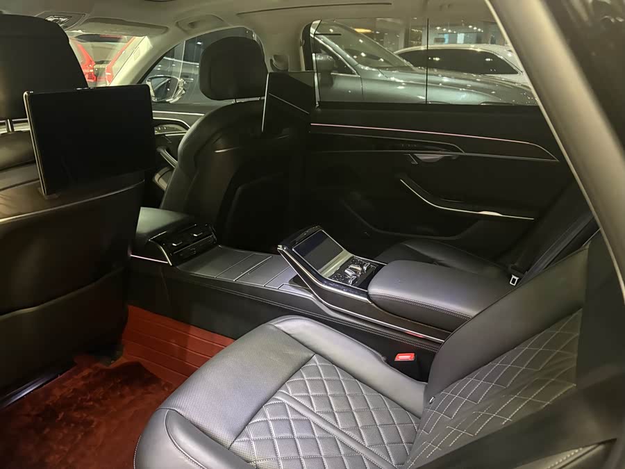 Audi A8L Horch Founder's Edition Classic