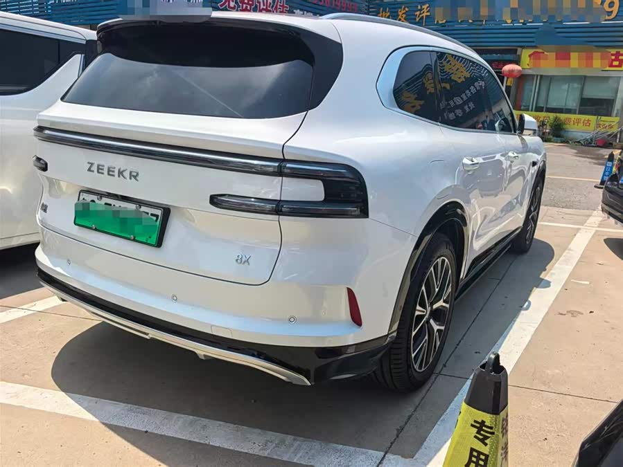 Zeekr 8X Ultra 70kWh