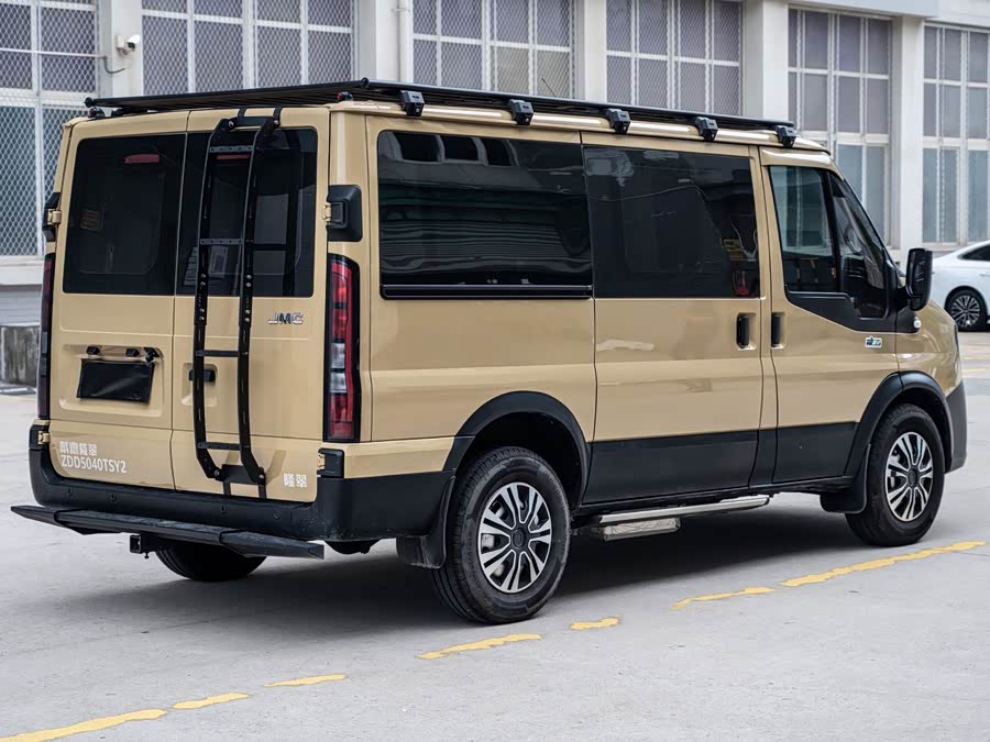 JMC Fushun Commercial Modified