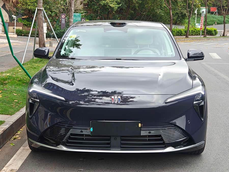 Buick Zhijing L7 Luxury Xiaoyao Smart Drive