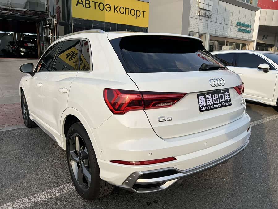 Audi AUDIQ3 2022Trim 35 TFSI Fashion Sport