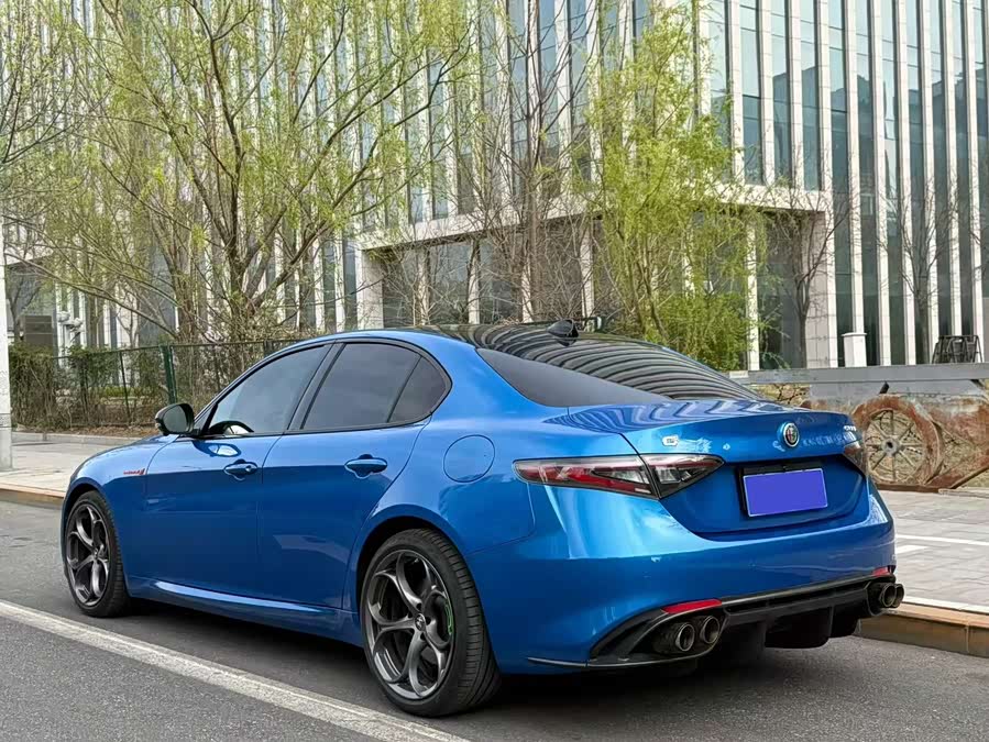 Alfa Romeo Giulia