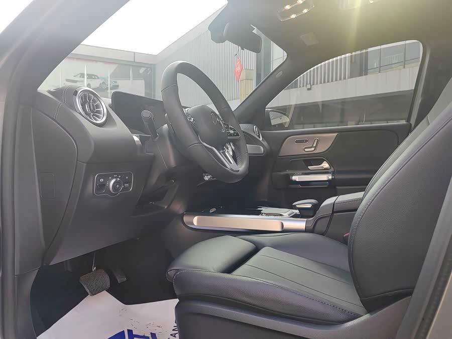 Mercedes-Benz GLB 220 Fashion