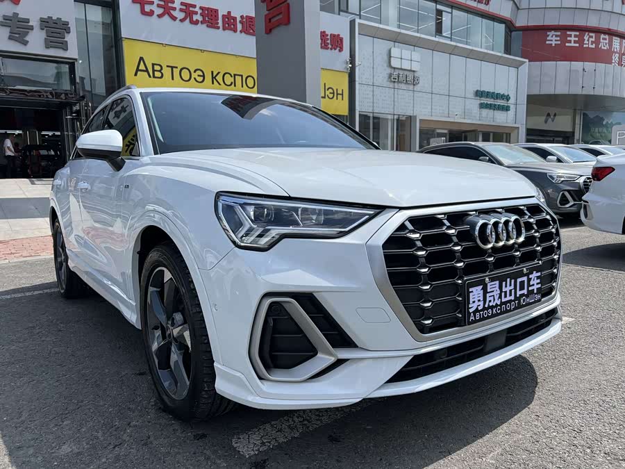 Audi AUDIQ3 2022Trim 35 TFSI Fashion Sport