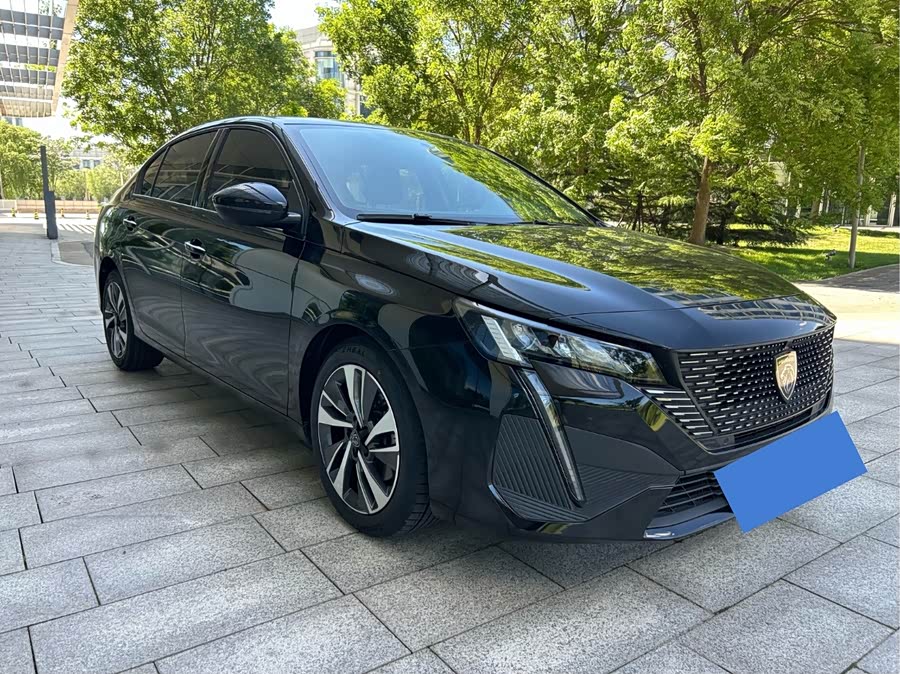 Peugeot 408