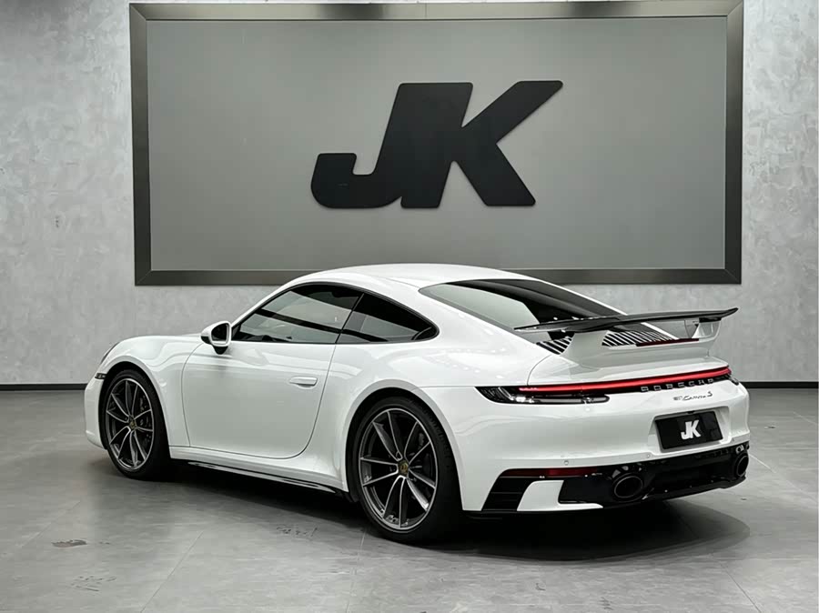 Porsche 911 Carrera